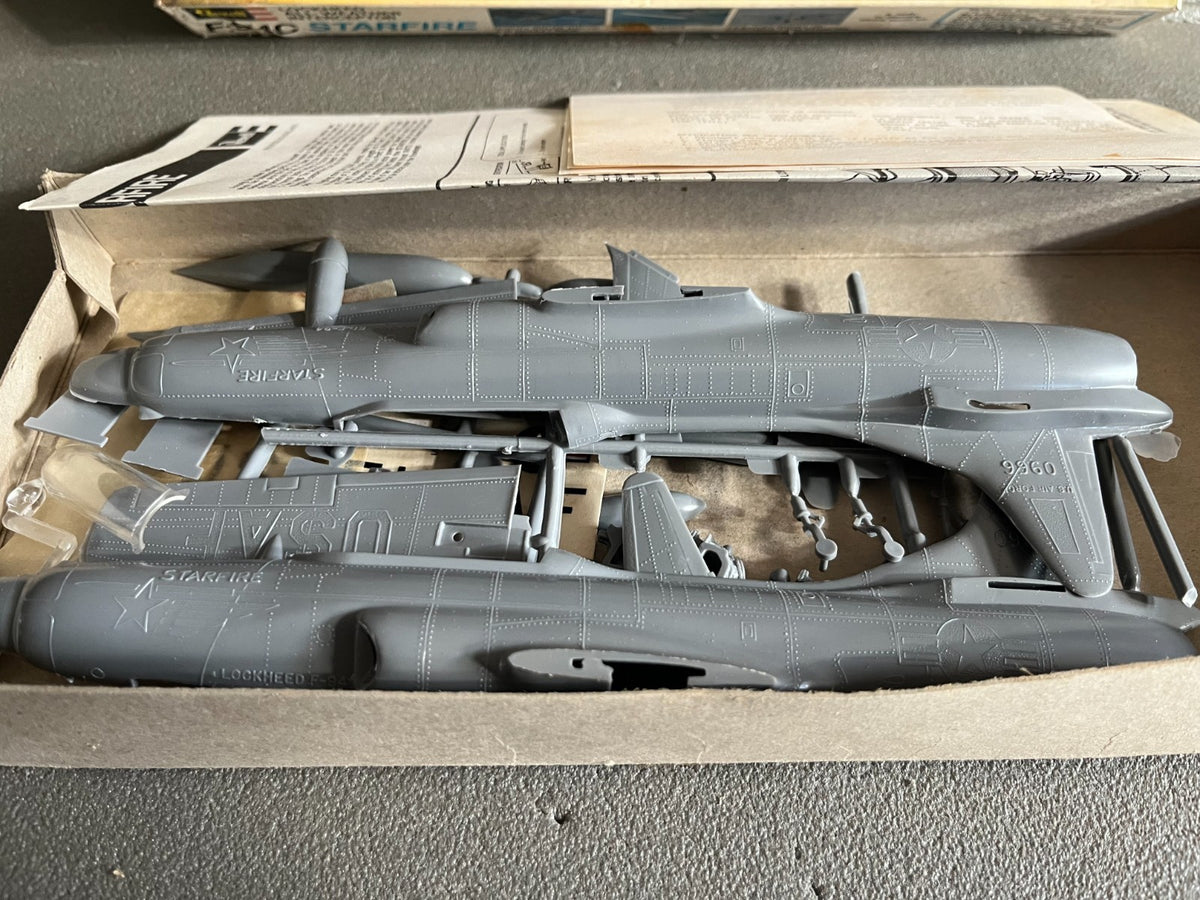 Maquette Militaire Avion Interceptor Lockheed F-94C Starfire Revell 1/53 1/56