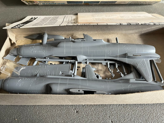Maquette Militaire Avion Interceptor Lockheed F-94C Starfire Revell 1/53 1/56