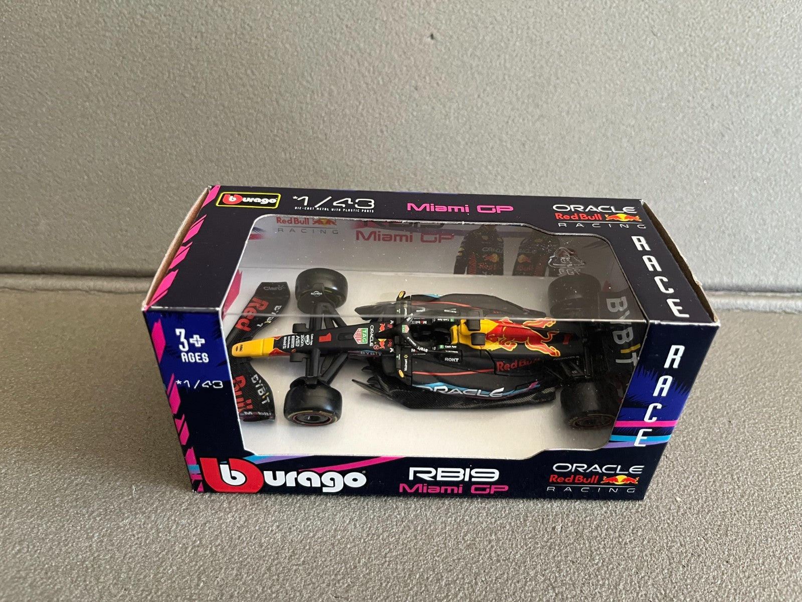 Voiture miniature Collection Formule 1 F1 Red Bull RB19 Miami Burago au 1/43