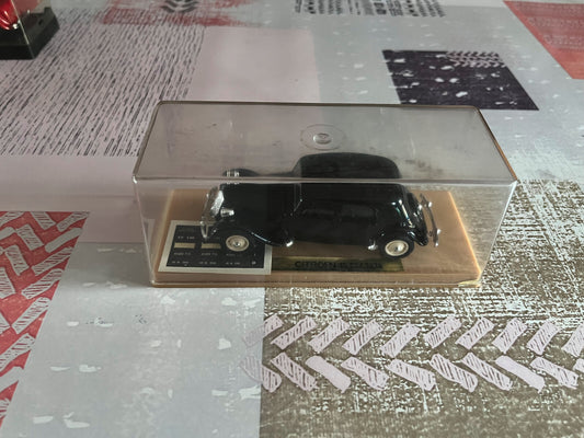 Voiture miniature Traction Citroen 15 CV 1938 Solido au 1/43
