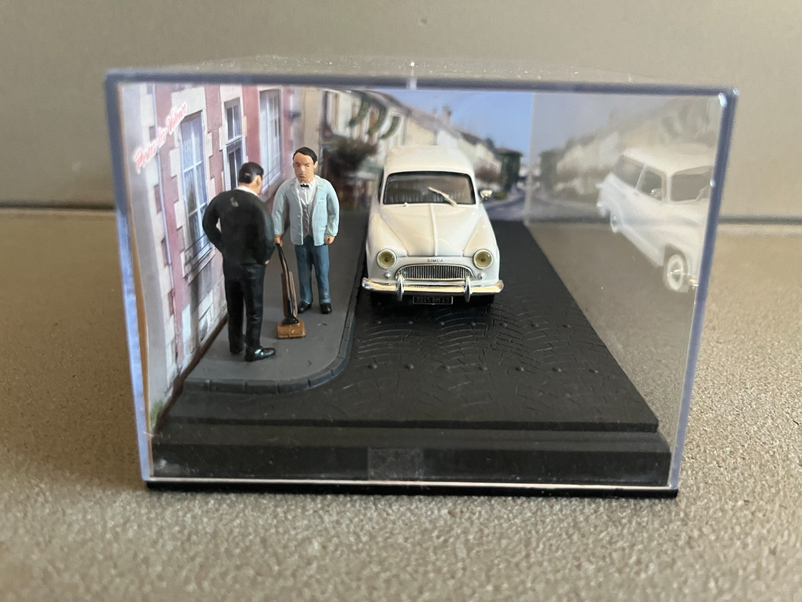 Voiture Miniature Simca Aronde Chatelaine Etape 21 La Route Bleue RN7 1/43