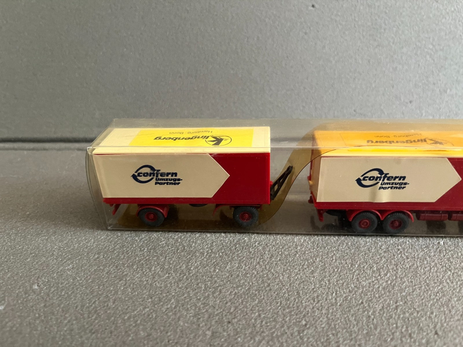 Voiture Miniature Camion Semi Remorque Mercedes Confern Wiking HO 1/87