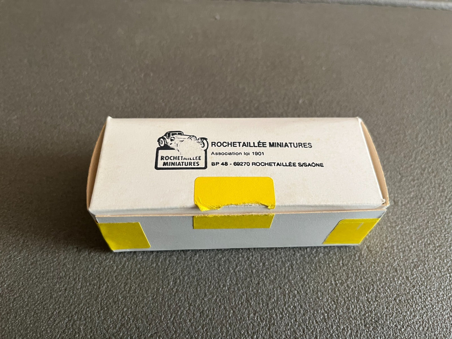 Jouet Ancien Voiture Miniature Citroen Xantia Burago  Rochetaillée 94 1/43