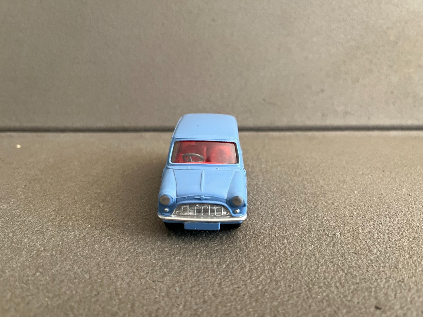 Ancienne Miniature Voiture Corgi Toys Morris Mini Minor Made in Gt Britain