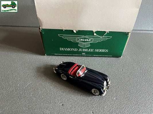 Voiture Miniature Diamond Jubilee Series Jaguar Model XK 150 au 1/43