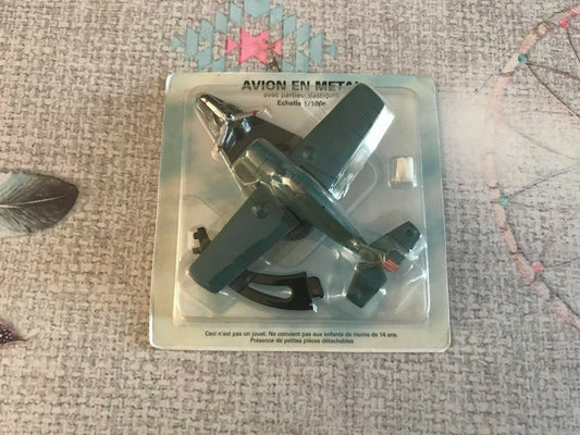 Avion miniature Militaire F4F-3 Wildcat au 1/100
