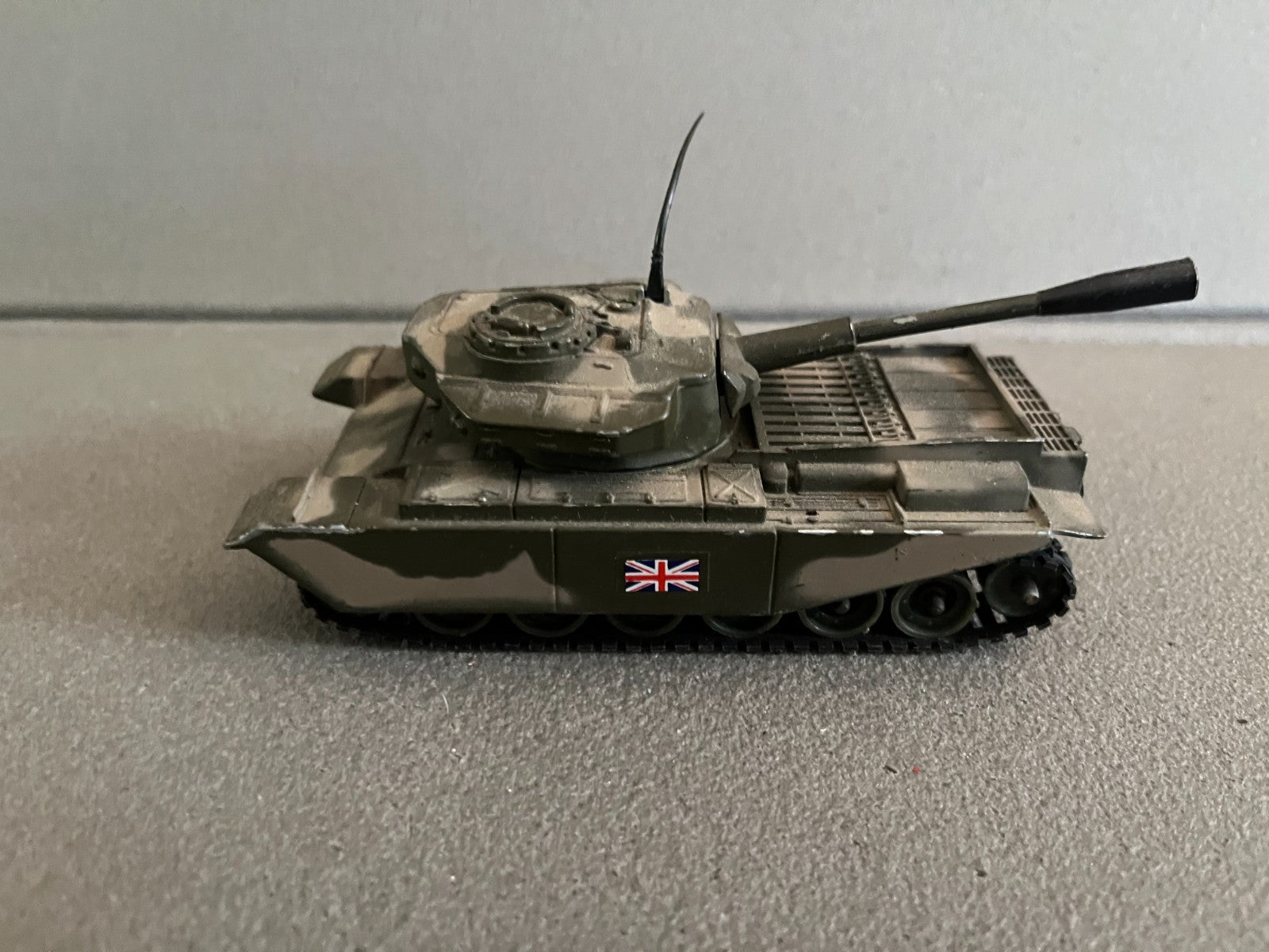 Ancienne Miniature Militaire Char Centurion MK III Corgi Toys Epave