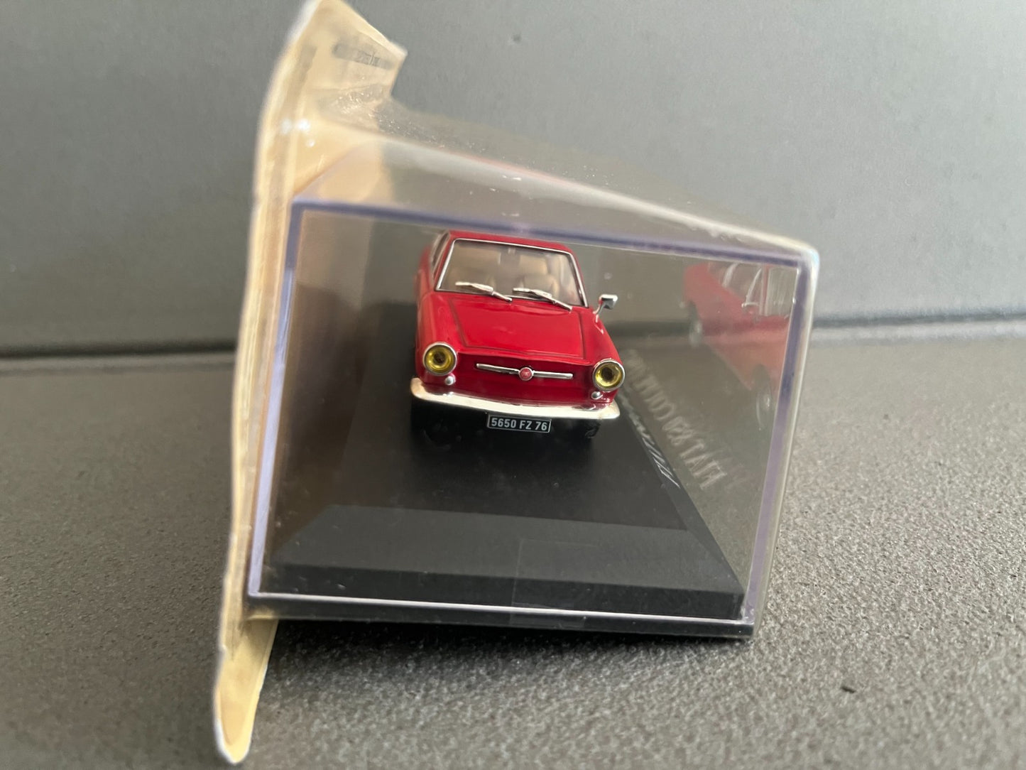 Voiture Miniature Fiat 850 Coupe 1967 Altaya au 1/43