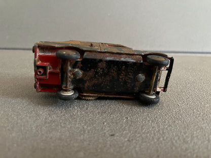 Ancienne Miniature Voiture Land Rover 109 WB Corgi Toys Gt Britain Epave