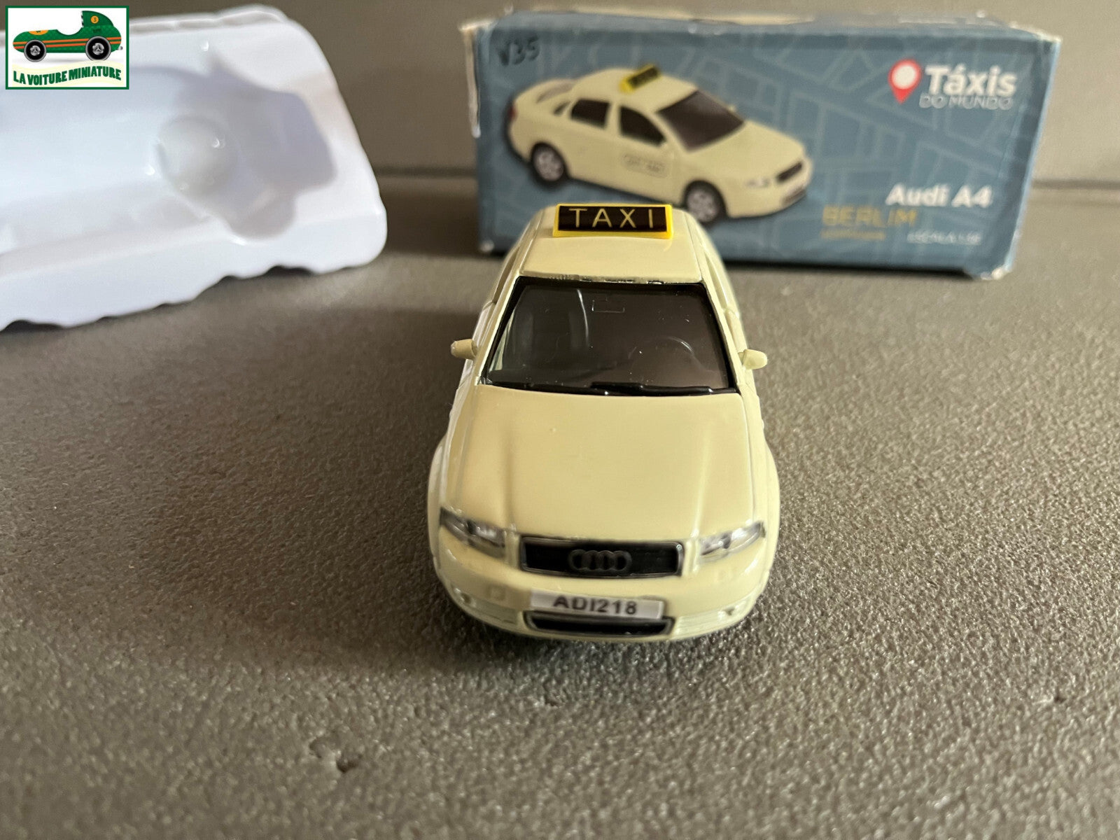 Voiture Miniature Audi A4 Berlin Taxi du Monde Welly au 1/38