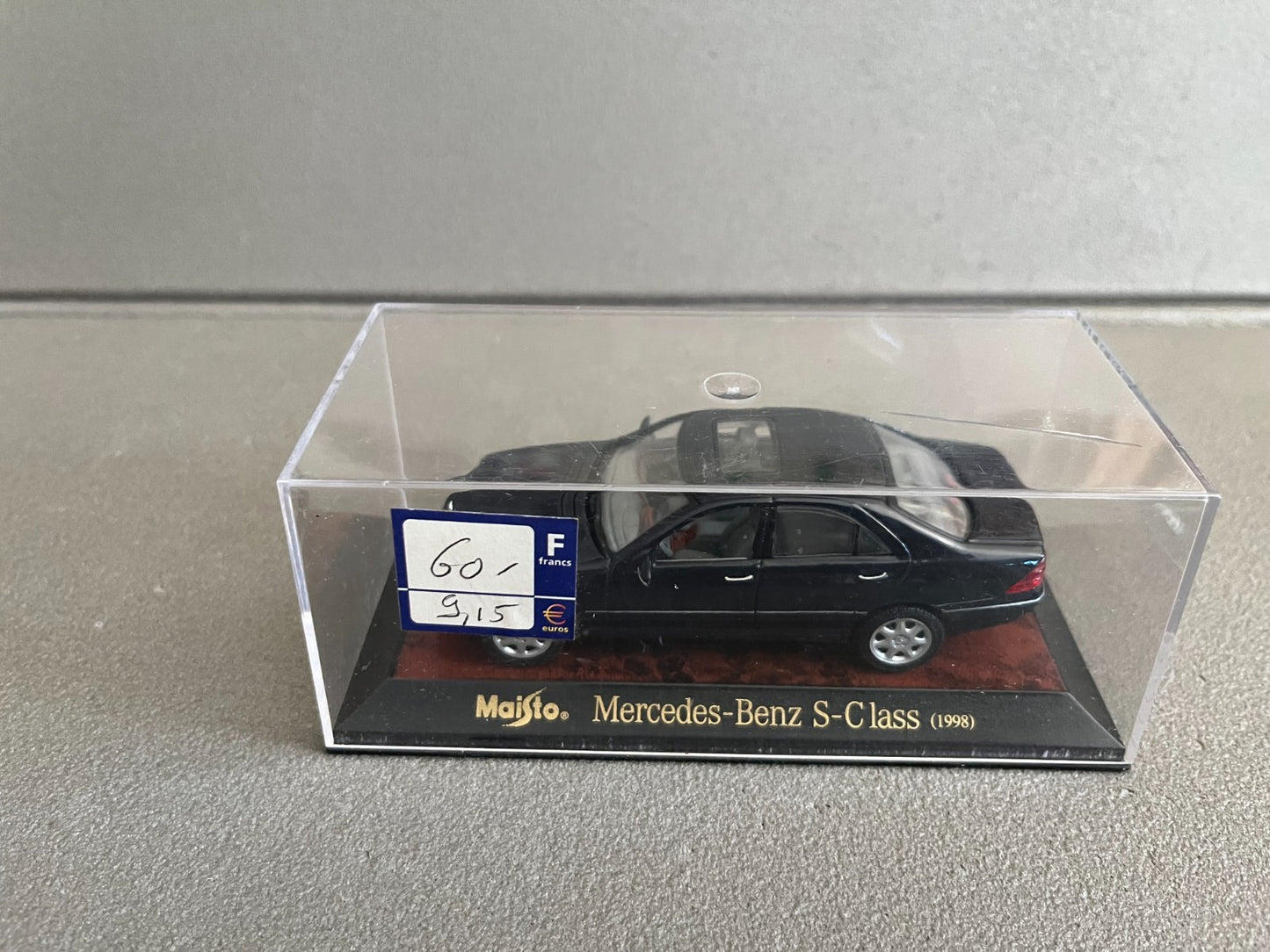 Voiture Miniature Mercedes Benz S Class 1998 Maisto 1/43
