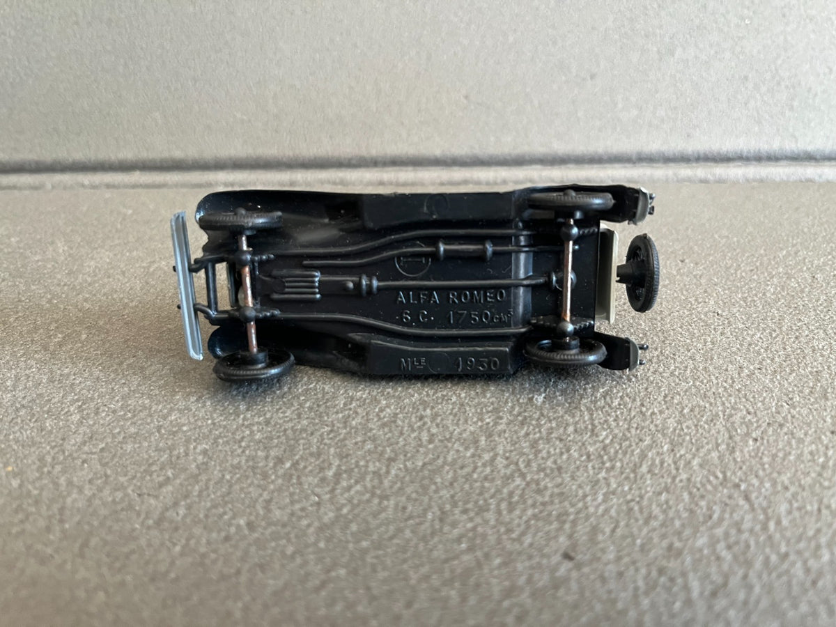 Voiture Miniature Ancien Plastique Alfa Roméo 6C 1930 Huilor