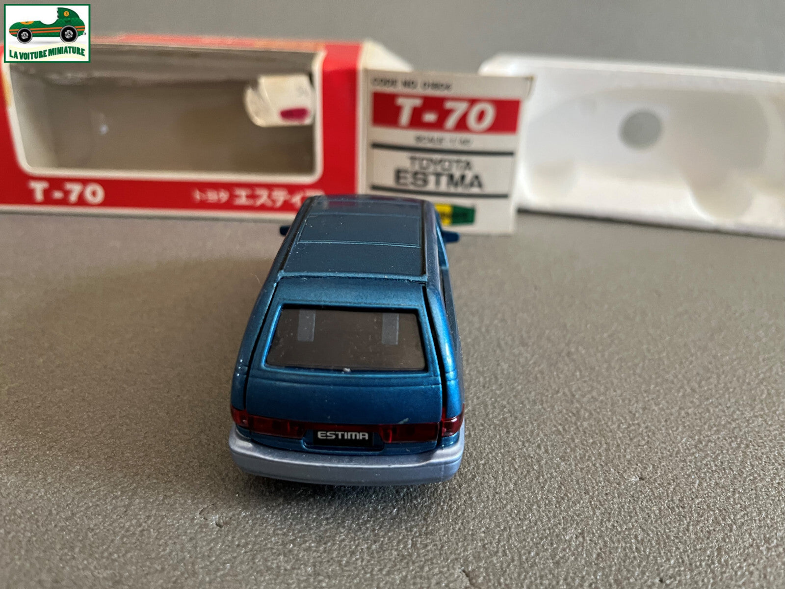 Ancienne Voiture Miniature Toyota Estima Diapet T-70 Japan au 1/40