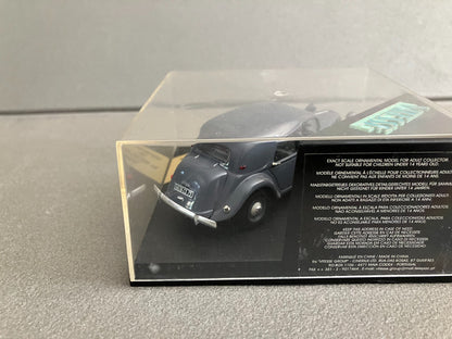 Voiture Miniature Citroen Traction 11B 1957 Gris Bruyere Vitesse au 1/43