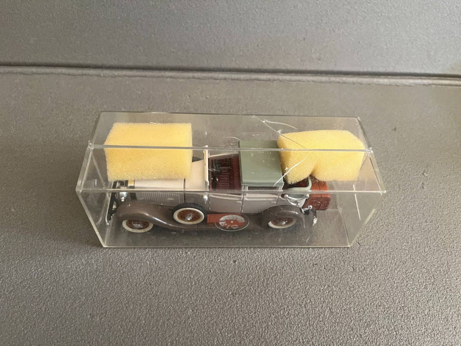 Voiture Miniature Isotta Fraschini Tipo 8A RIO 1929 au 1/43