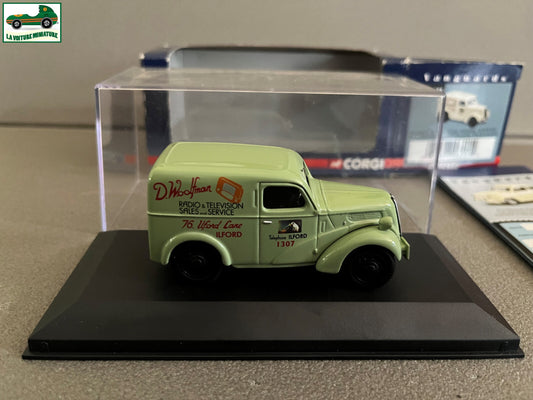 Voiture Miniature Ford 5 CWT Van Model E494C Vanguards au 1/43