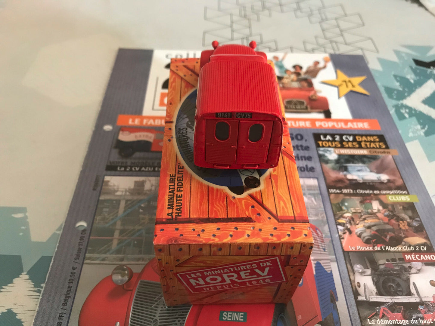 Voiture Miniature 2 CV Citroen 2CV Azu Esso 1954 Norev 1/43