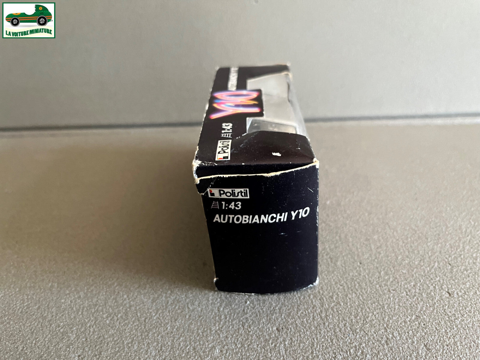 Ancienne Voiture miniature Autobianchi Y10 Polistil Italy au 1/43