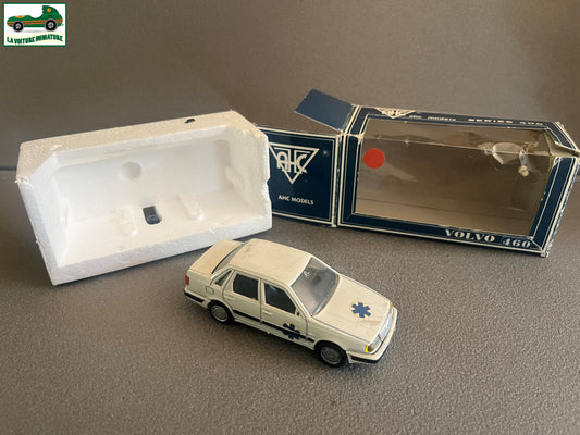 Voiture miniature Volvo 460 Pilen AHC Models au 1/43