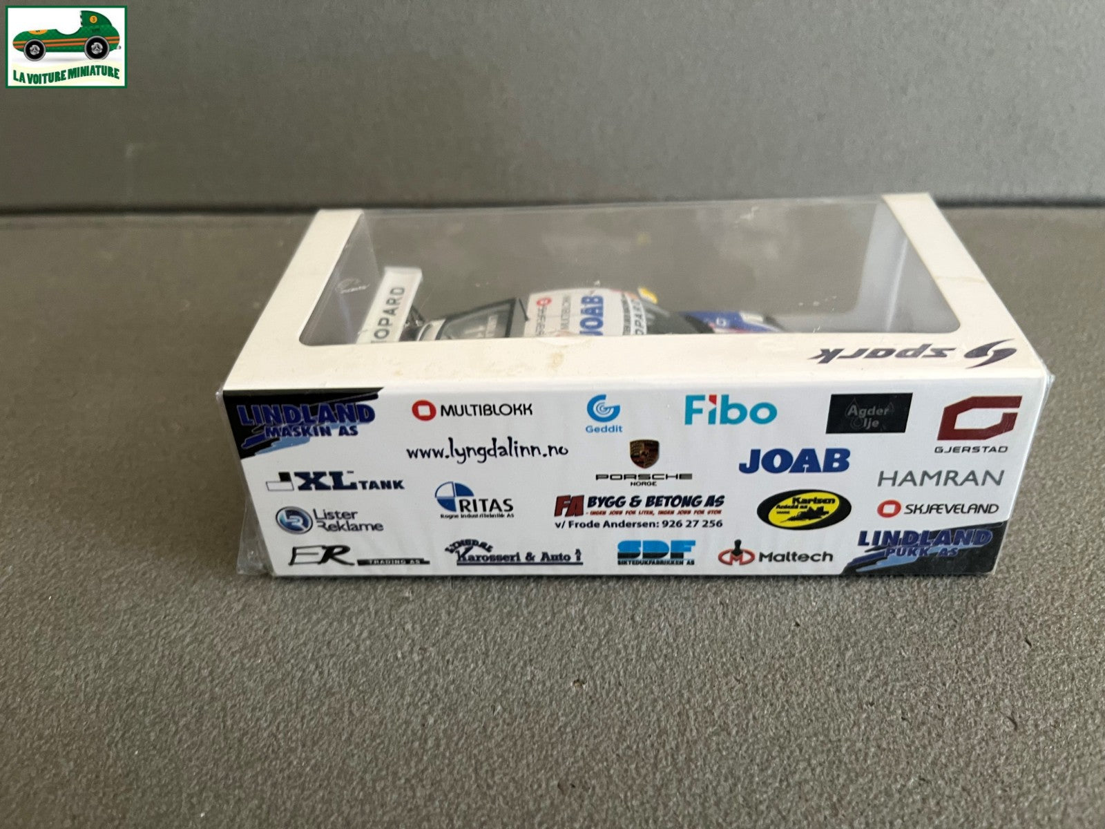 Voiture Miniature Porsche 911 GT3 Cup Loeb Carrera Cup France 2017 Spark au 1/43