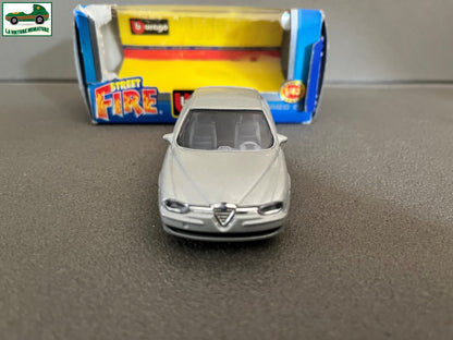 Voiture miniature Alfa Romeo 156 Burago au 1/43