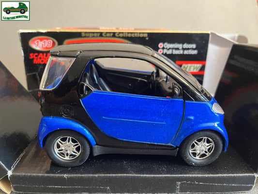 Voiture miniature Smart 1ère Version Cutie au 1/18