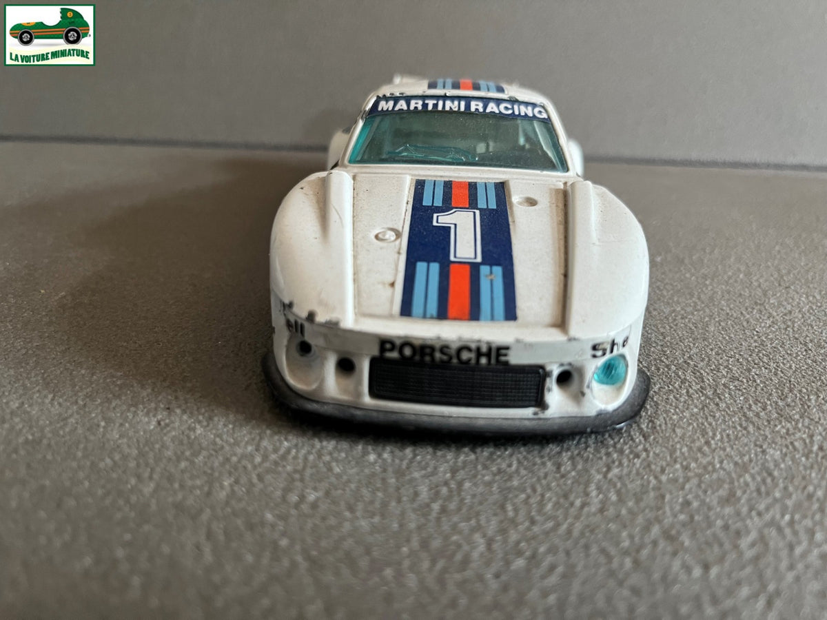 Ancienne Voiture Miniature Porsche 935 TT Martini Racing Burago au 1/24 Epave