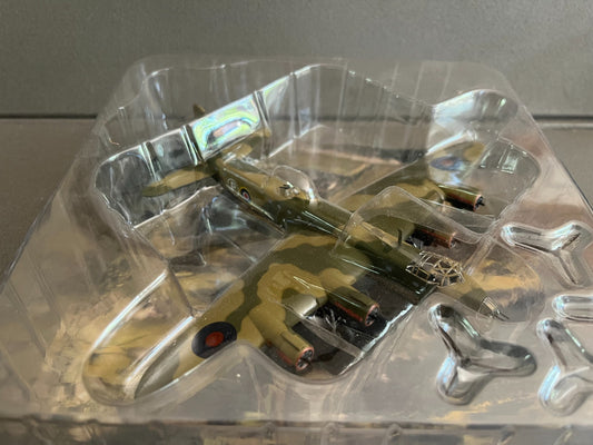 Avion miniature Militaire Bombardier Short Stirling Mk III Altaya 1/144