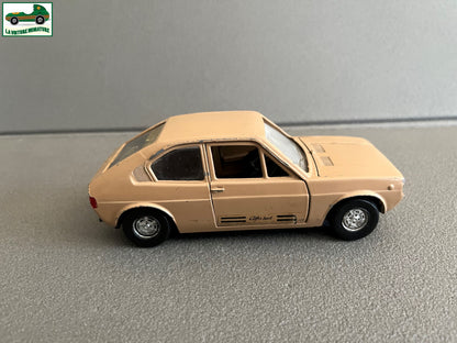Ancienne Miniature Alfa Romeo Alfasud Politoys 1/25 Epave