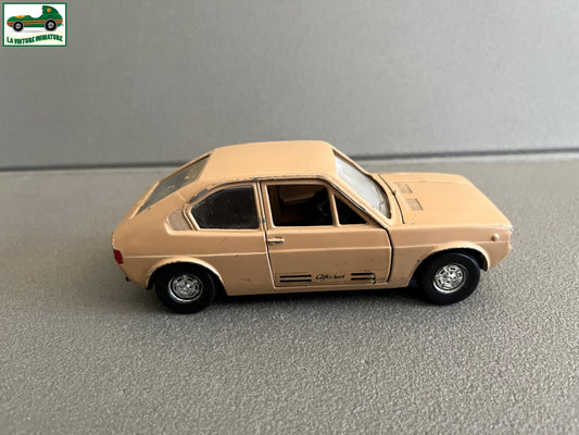 Ancienne Miniature Alfa Romeo Alfasud Politoys 1/25 Epave