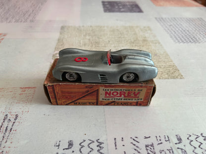 Voiture Miniature Mercedes Benz Competition Norev Plastique France 1/43