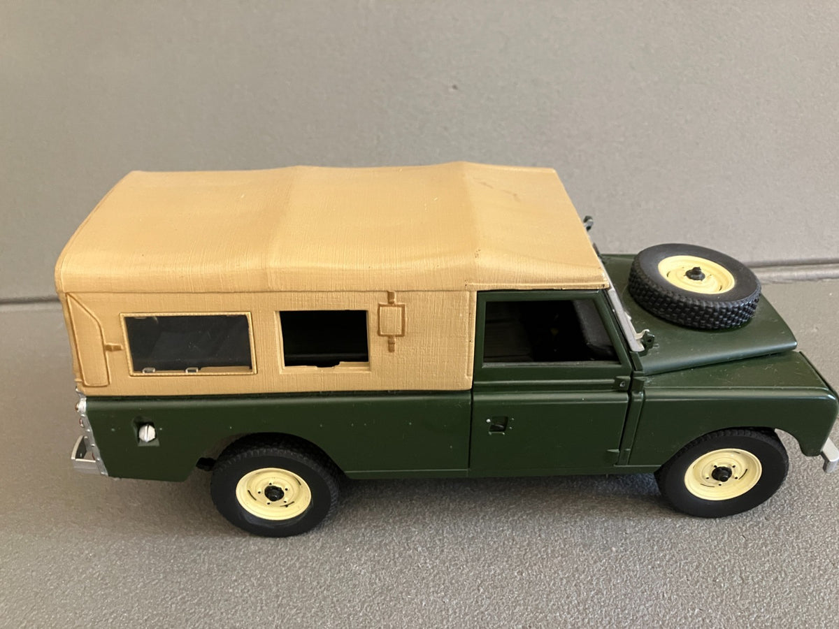 Ancienne Voiture miniature Land Rover Serie III Universal Hobbies au 1/18
