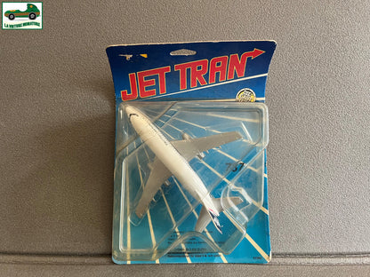 Avion miniature Boeing 737 British Airways ERTL 1988 1/400
