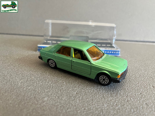 Voiture Miniature Peugeot 305 Jet Car Norev France au 1/43