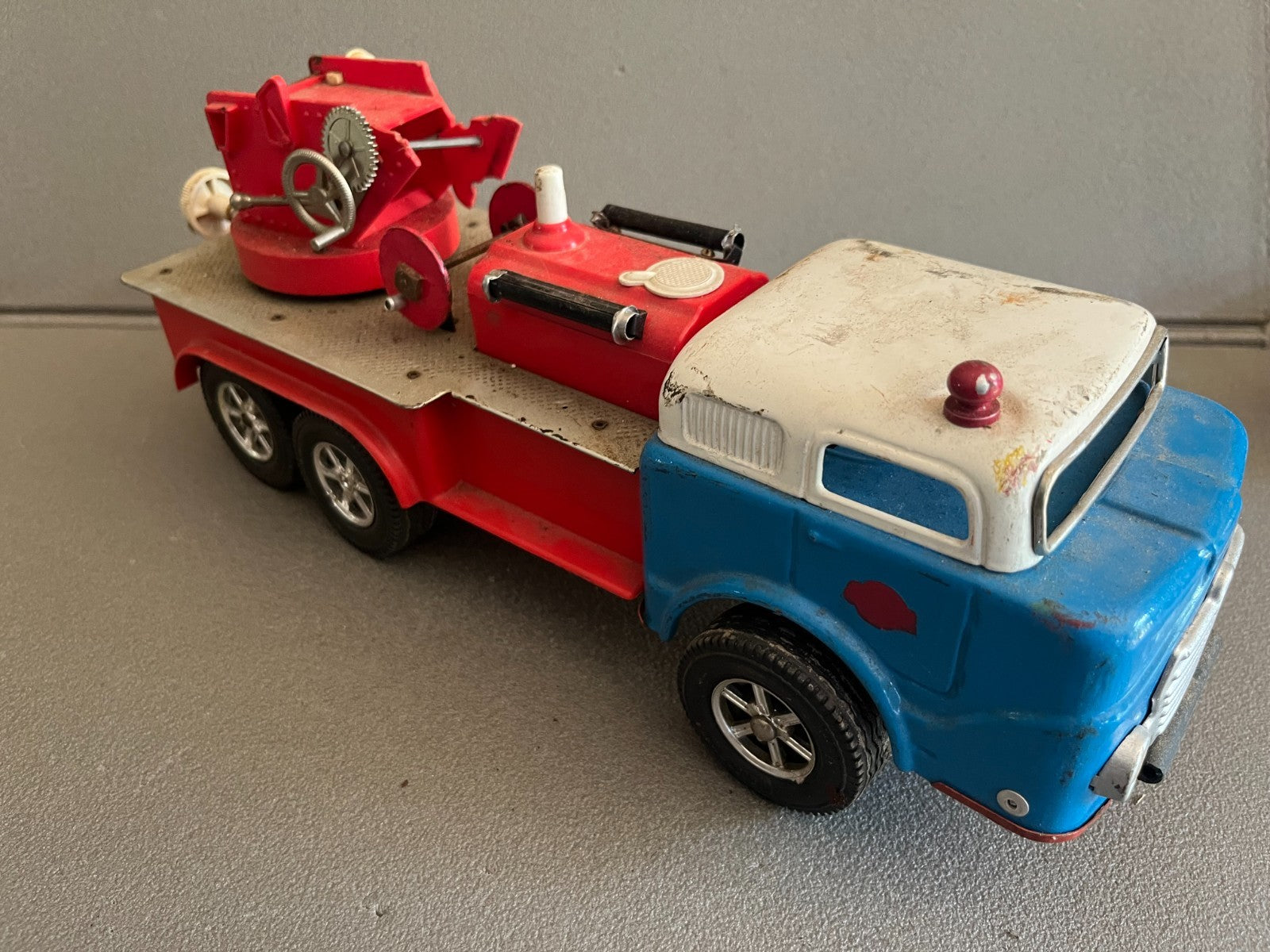 Jouet Ancien Voiture Miniature Tôle Camion Pompiers Gama Incomplet