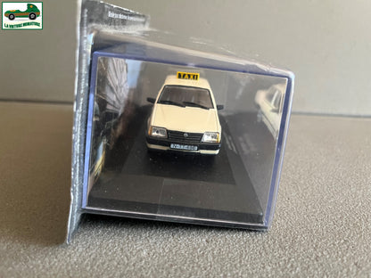 Voiture Miniature Opel Rekord 2.0E 1984 Frankfurt Taxi Du Monde au 1/43 Altaya