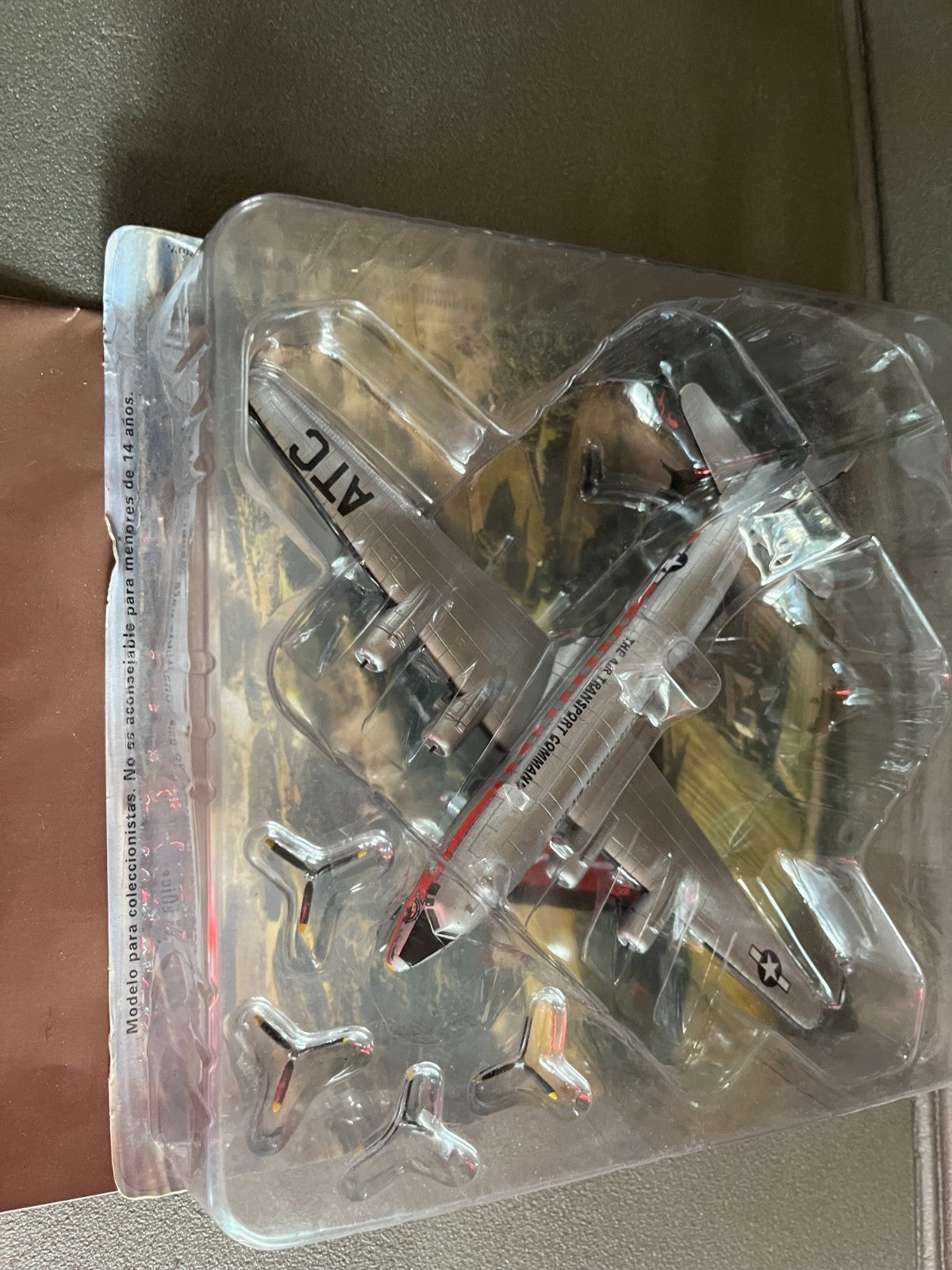 Avion miniature Militaire Bombardier Douglas C-54 Skymaster Altaya 1/72