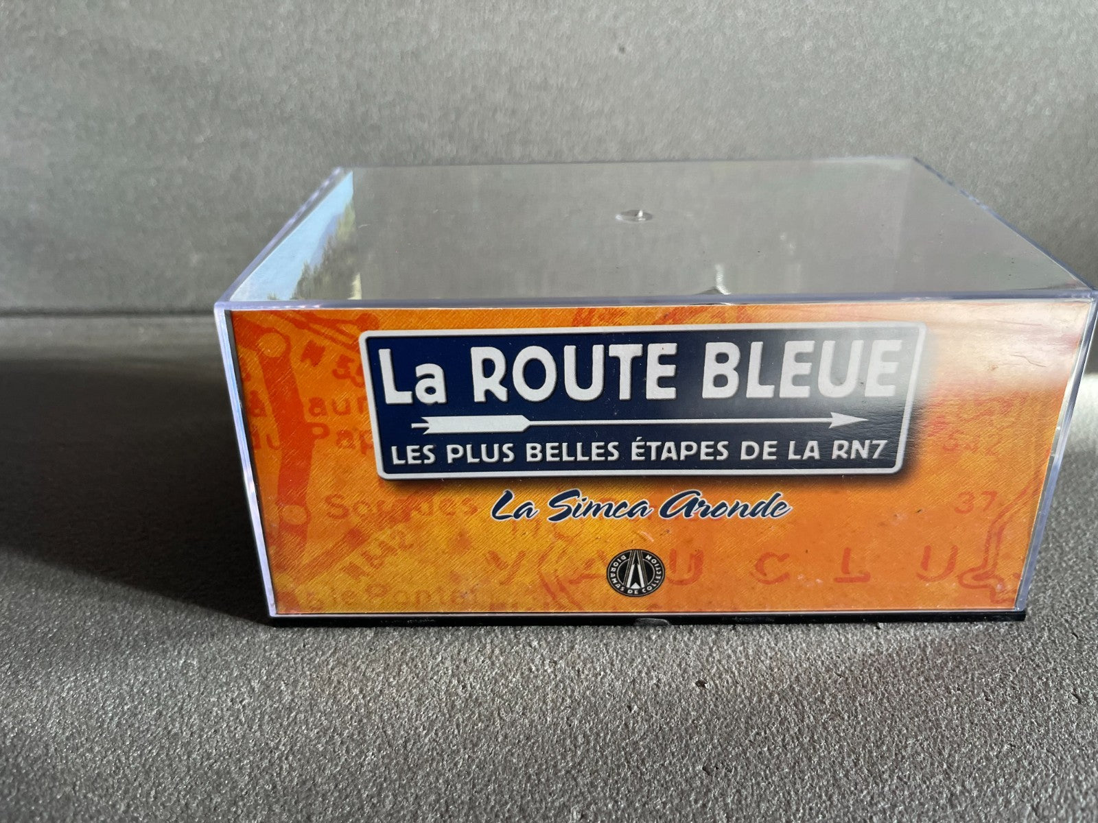 Voiture Miniature Simca Aronde Etape 50 La Route Bleue RN7 1/43