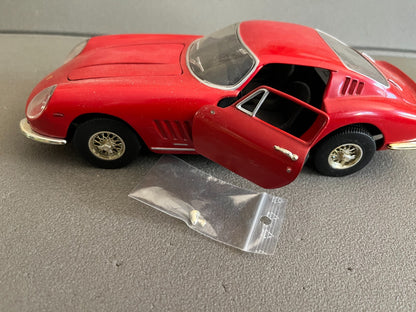 Ancienne Miniature Voiture Ferrari GTB-4 ERTL 1/18 Défauts