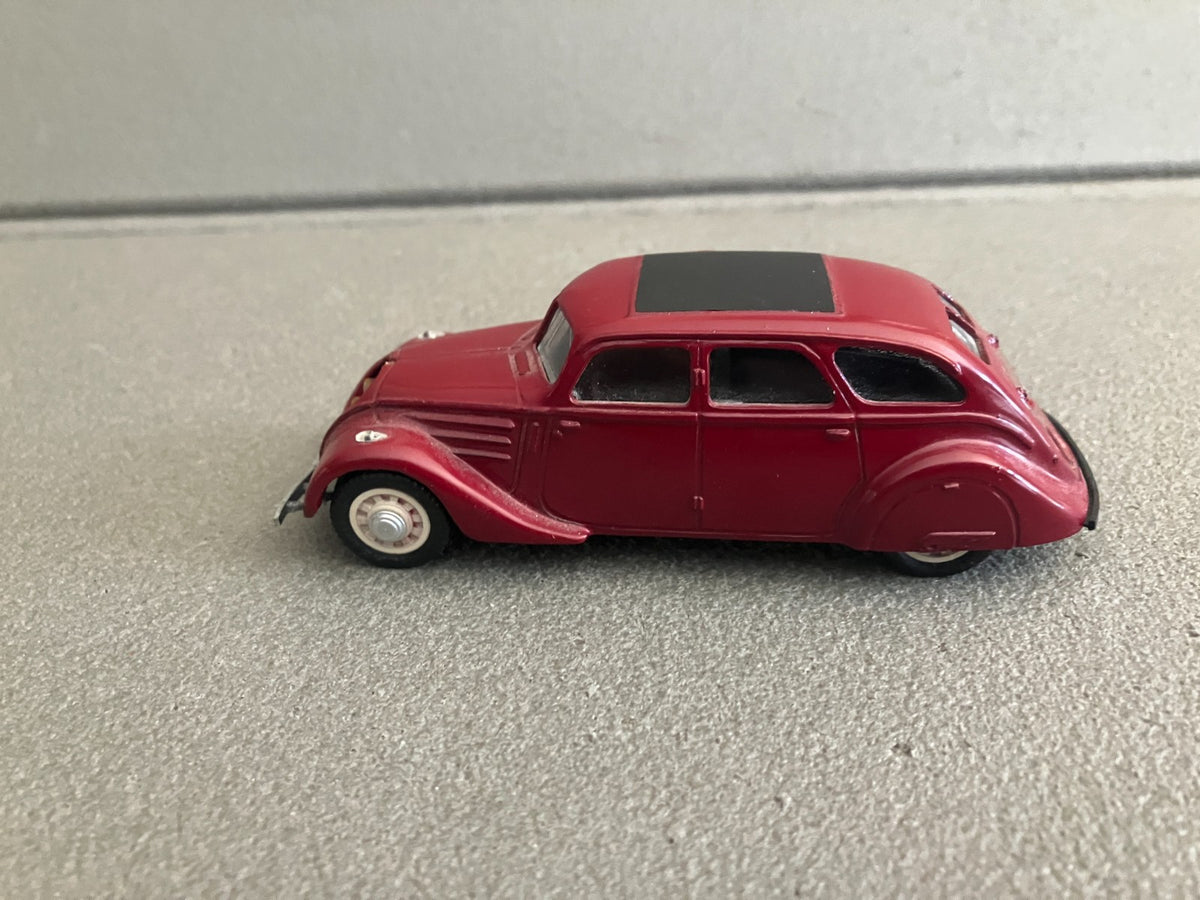 Ancienne Voiture Miniature Peugeot 402 B 1938 M Dubray au 1/43