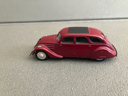 Ancienne Voiture Miniature Peugeot 402 B 1938 M Dubray au 1/43
