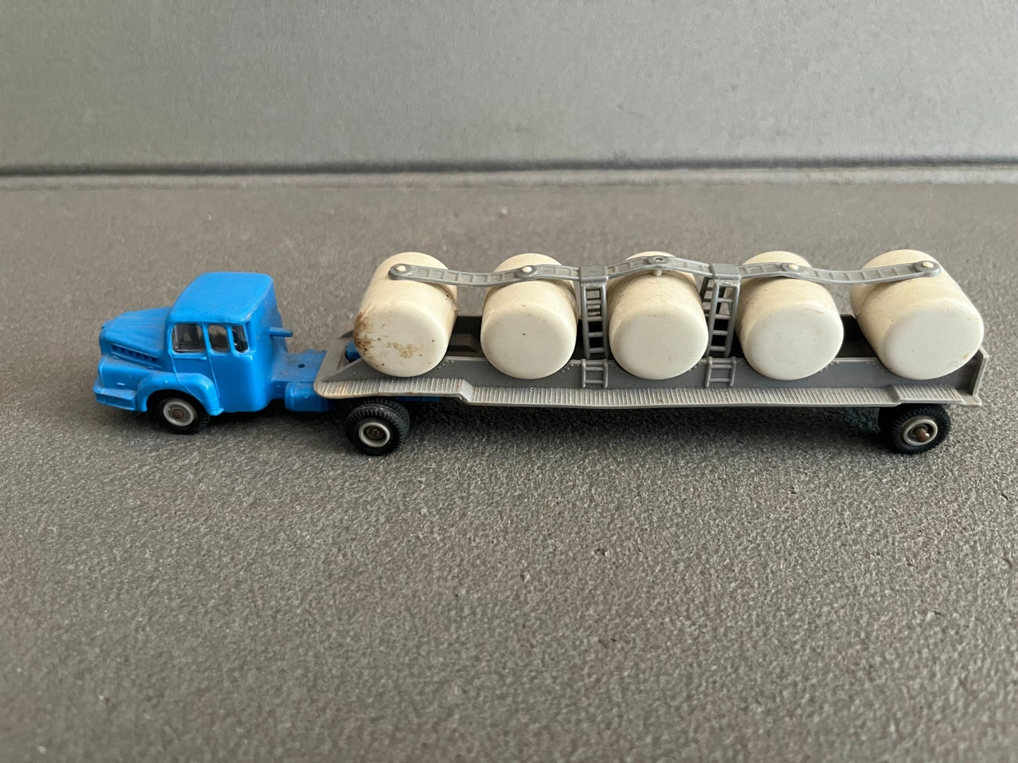 Ancienne Voiture Miniature Plastique Camion Semi  Unic Remorque Norev 1/86