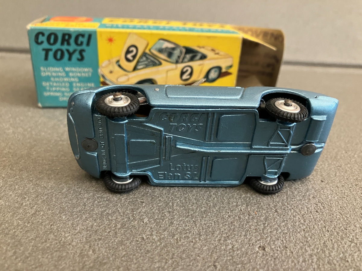 Ancienne Voiture Miniature Lotus Elan 318 Corgi Toys England 1/43