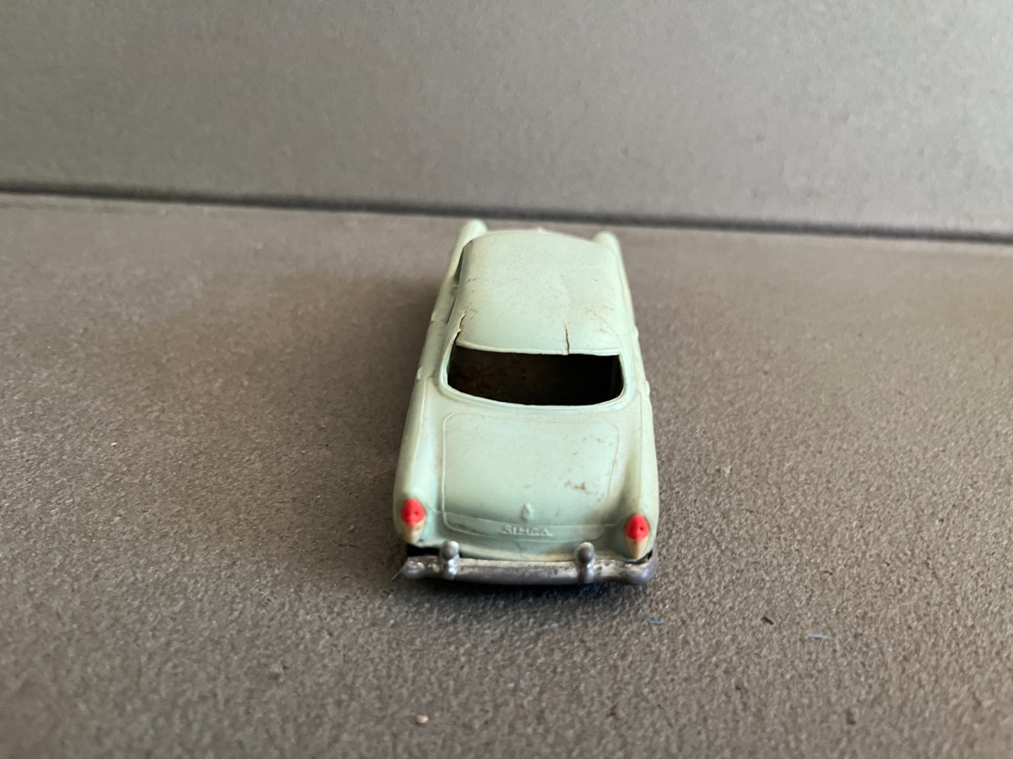 Ancienne Voiture Miniature Simca Ariane Norev Plastique France Epave