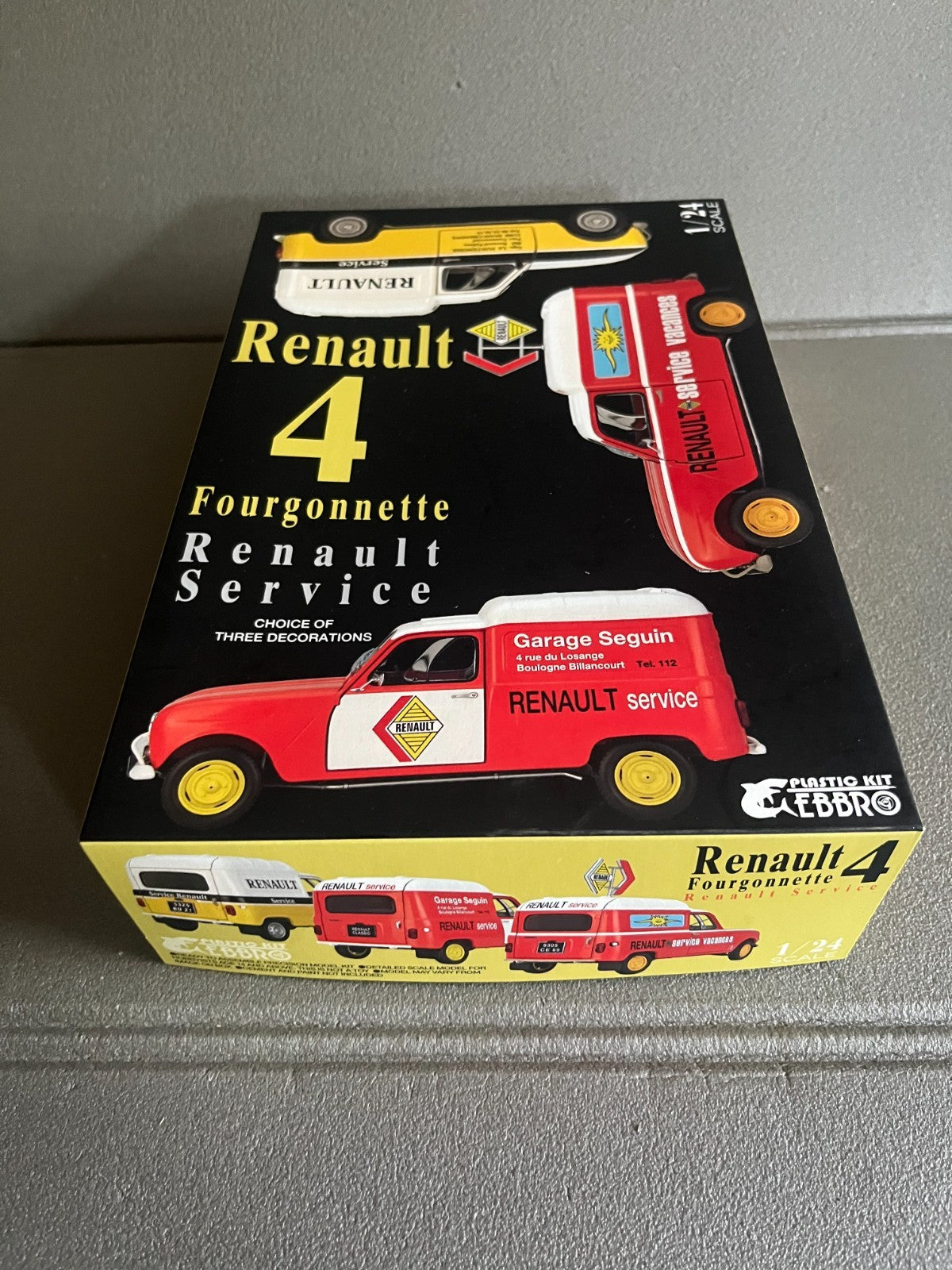 Maquette à monter Voiture miniature R4 Renault 4 Fourgonnette Service Ebbro 1/24