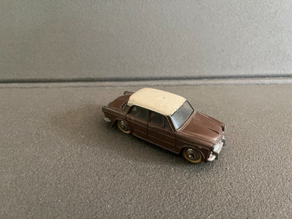 Ancienne Miniature Voiture Fiat 1200 Grande Vue Dinky Toys Meccano France Epave