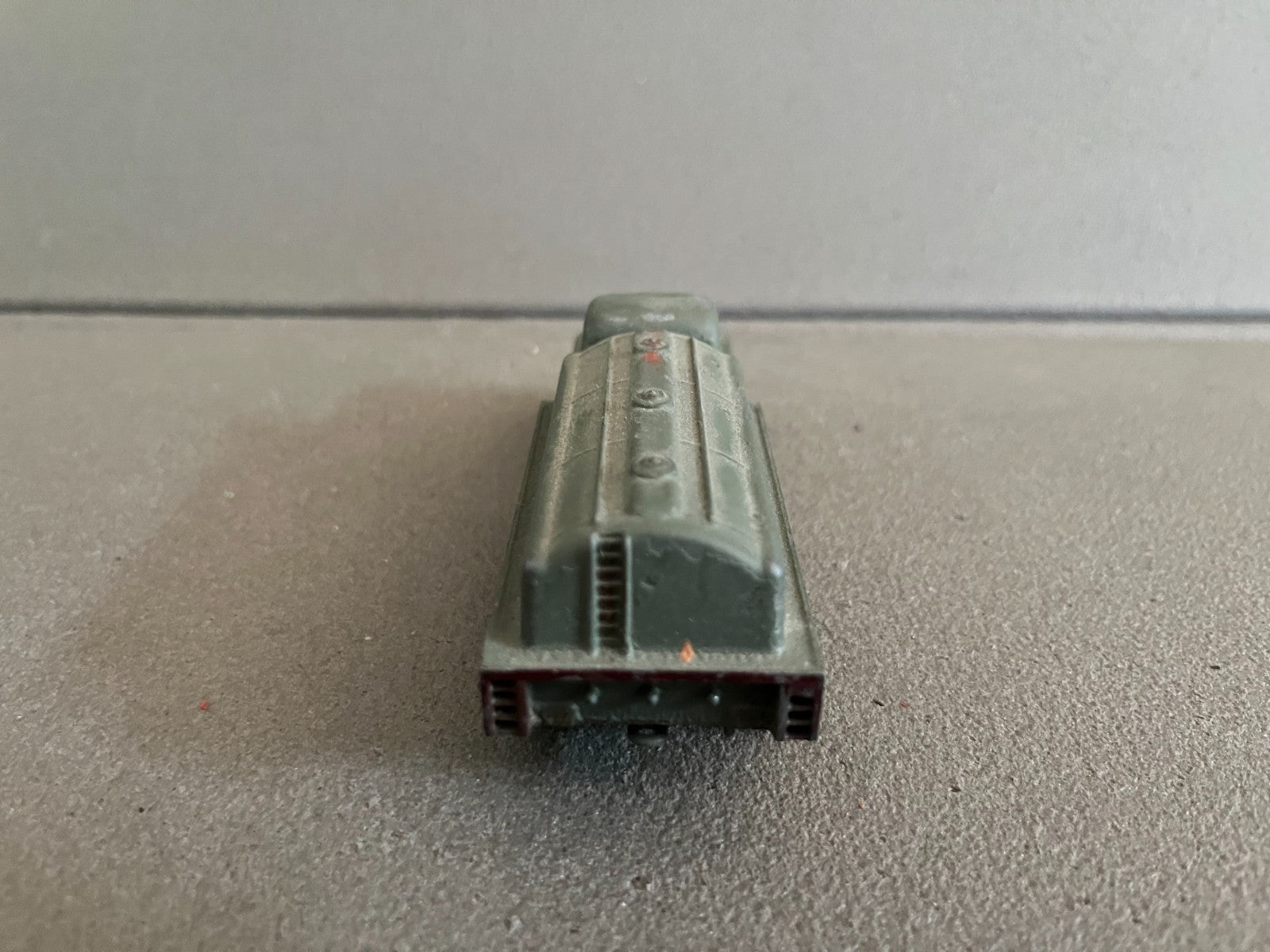 Ancienne Miniature Camion Citerne Militaire France Jouets Epave