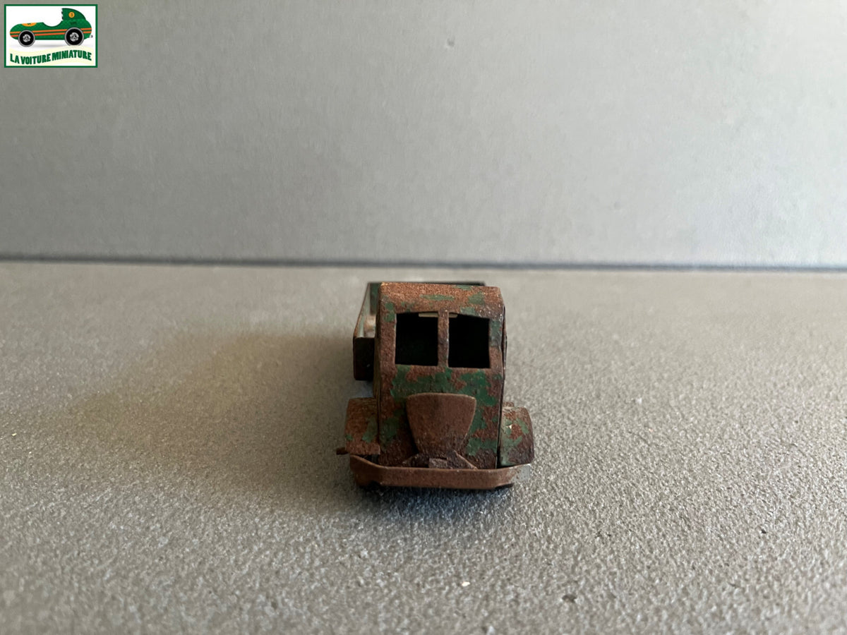 Ancienne Voiture Miniature Metal Tole penny toys "Gobin Daudé Polichinelle"