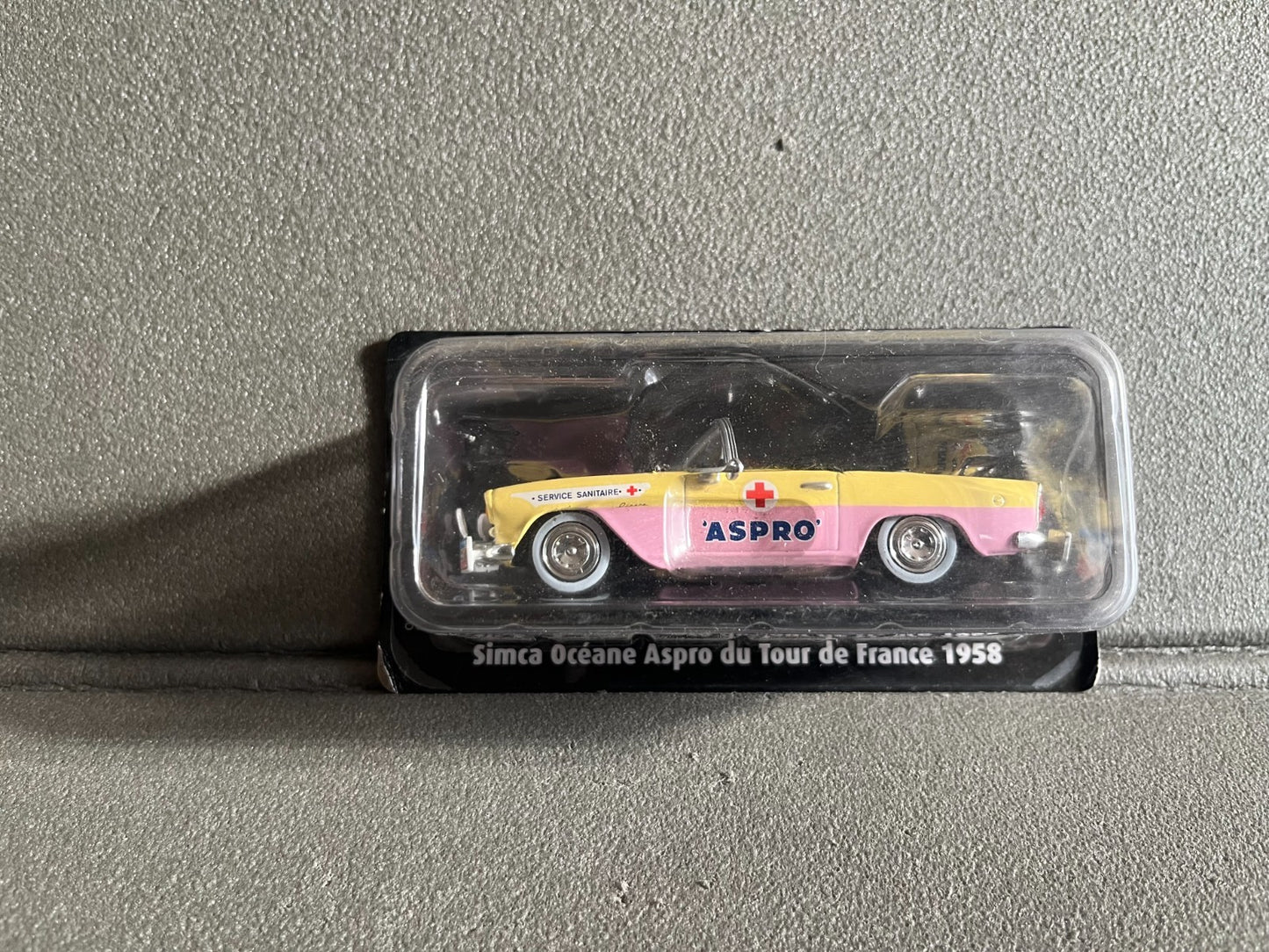 Voiture Miniature Simca Océane Aspro 1958 Tour de France Vélo Norev au 1/43