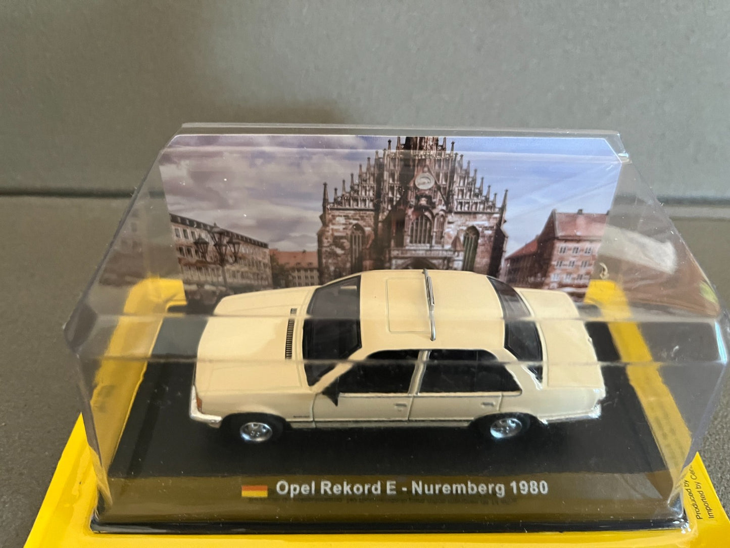 Voiture Miniature Opel Rekord E Nuremberg 1980 Taxi du Monde au 1/43